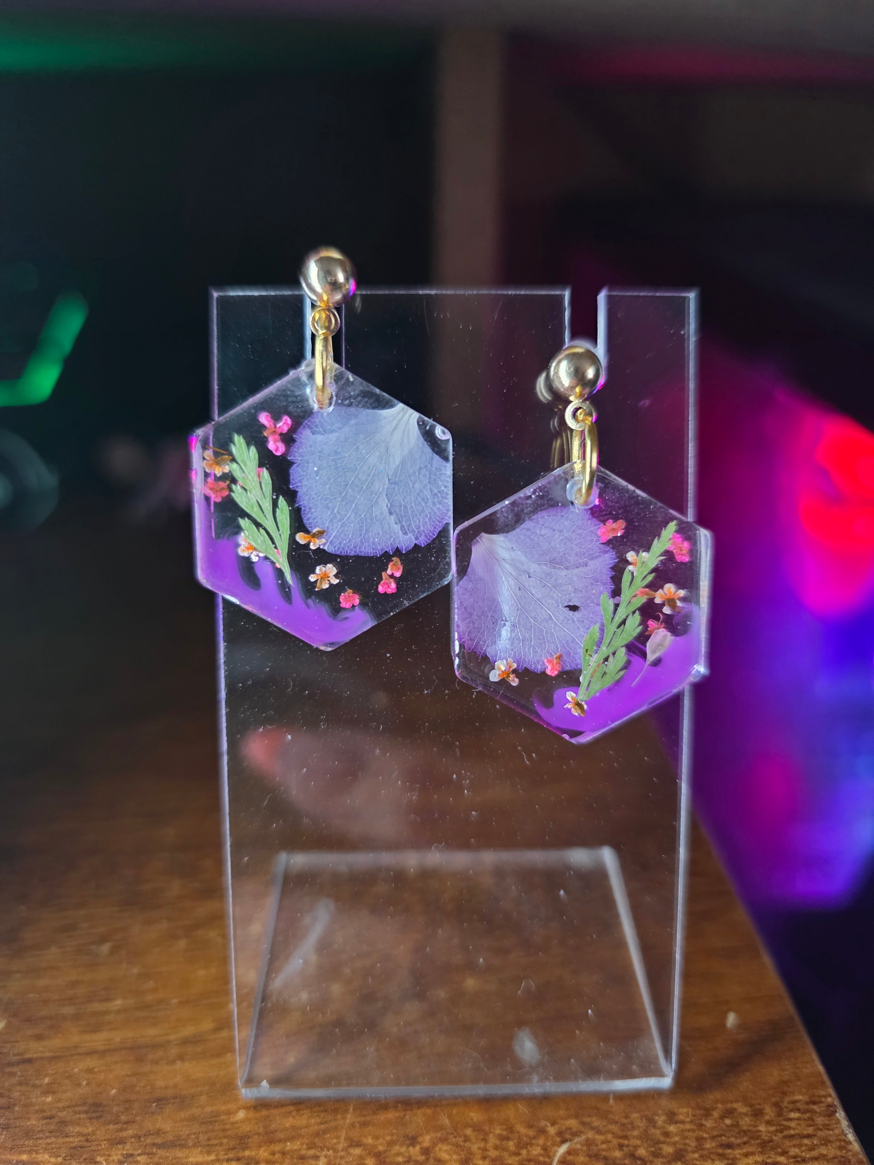 Floral resin hexagon earrings