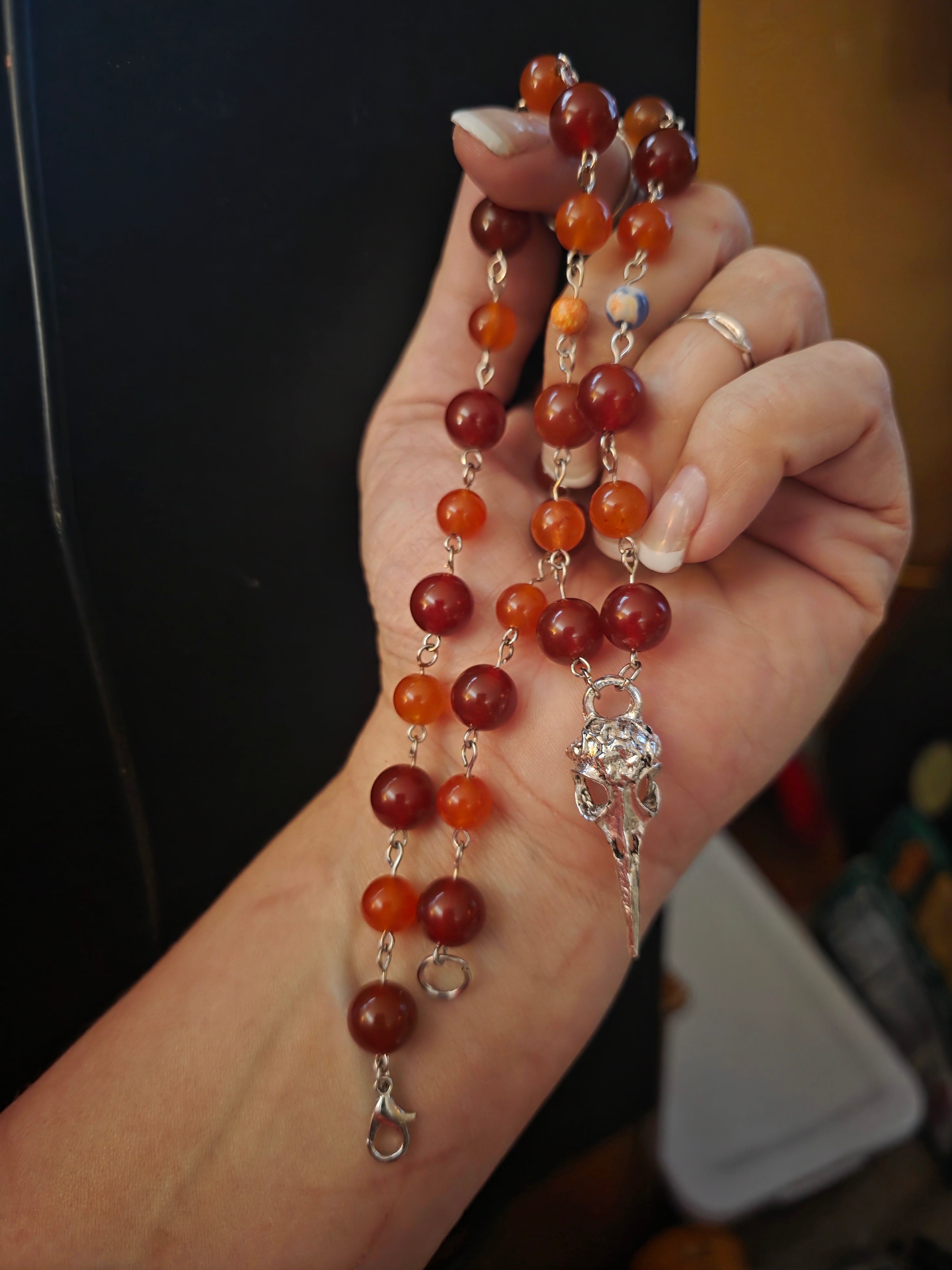 Carnelian skull set