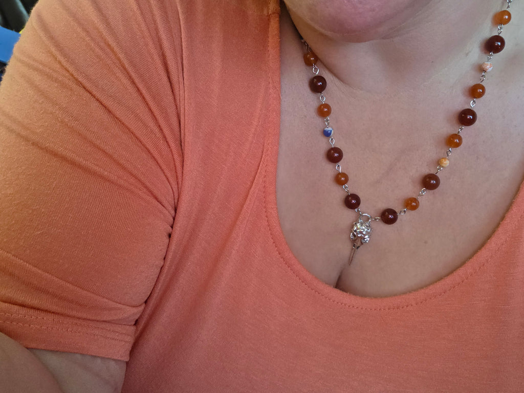 Carnelian skull set