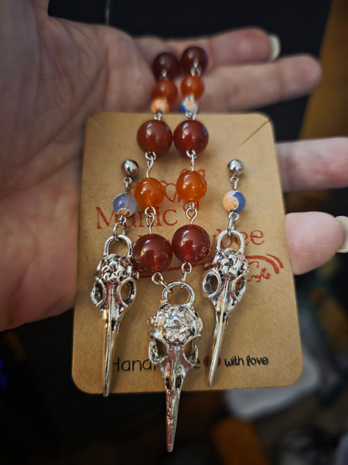 Carnelian skull set